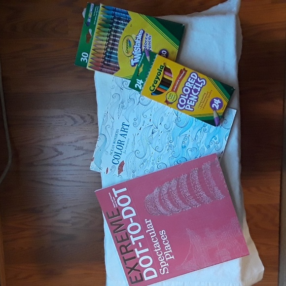 Adult and Kids Coloring Book/Connect the Dots and Colored Pencils. - Picture 2 of 9